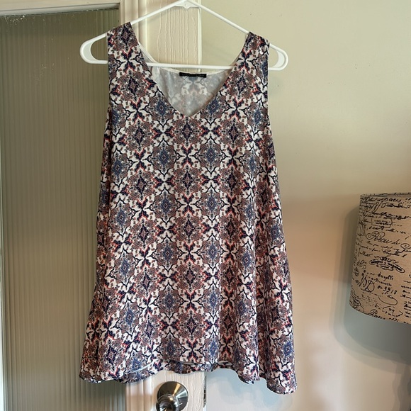 Signature Studio Tops - #A016 Signature Studio Sleeveless Top w Keyhole Back (XL)